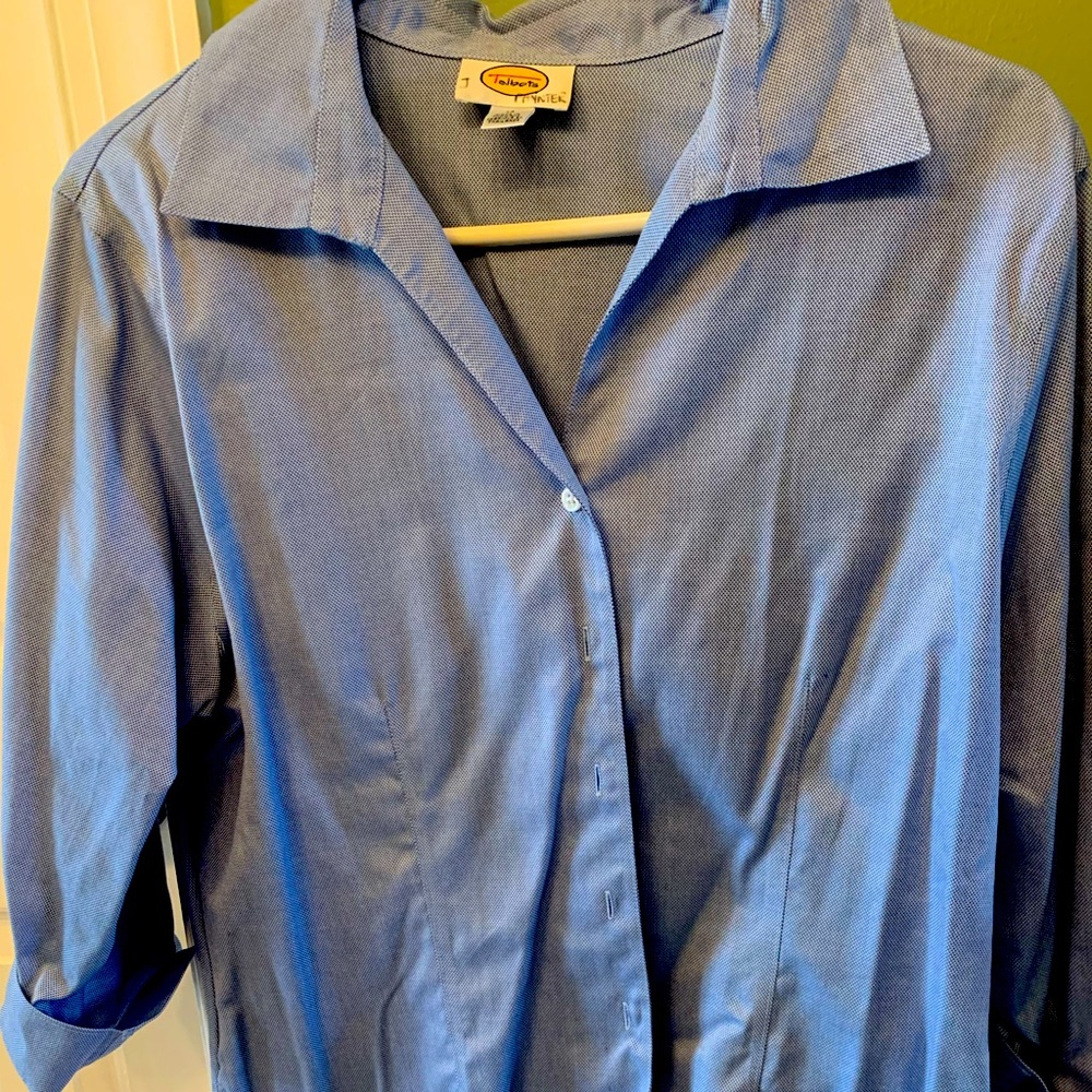 Talbots fitted 3 quarter sleeve blue shirt